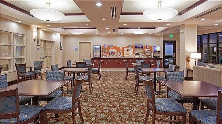 Holiday Inn Express Hotel & Suites Clovi Restaurant