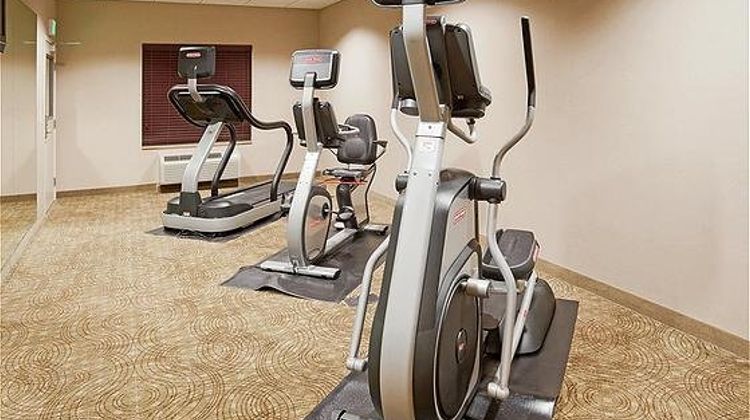Holiday Inn Express Hotel & Suites Clovi Health Club