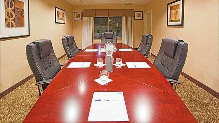 Holiday Inn Express Hotel & Suites Clovi Meeting