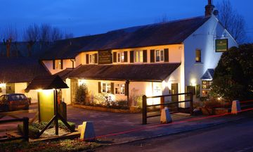 Queen's Arms Hotel
