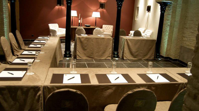 <b>Le Dixseptieme Meeting</b>. Images powered by <a href="https://www.leonardoworldwide.com/" title="Leonardo Worldwide" target="_blank">Leonardo</a>.