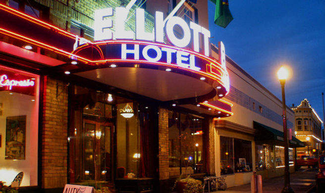Hotel Elliott Exterior