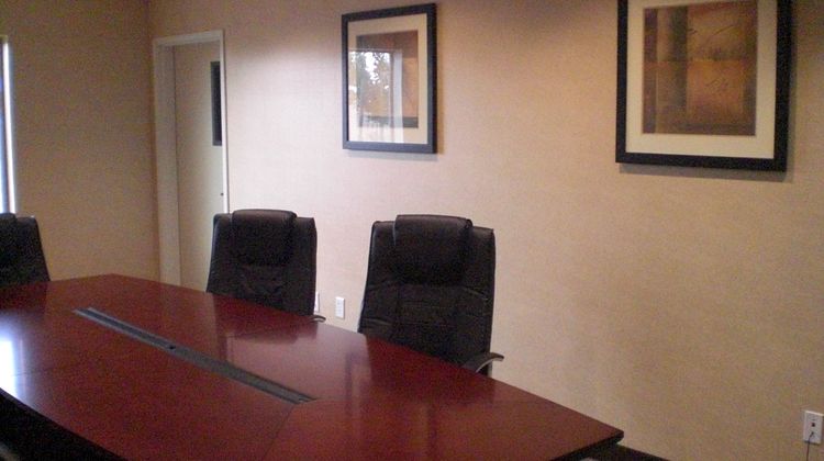 Holiday Inn Express Hotel & Suites Clovi Meeting