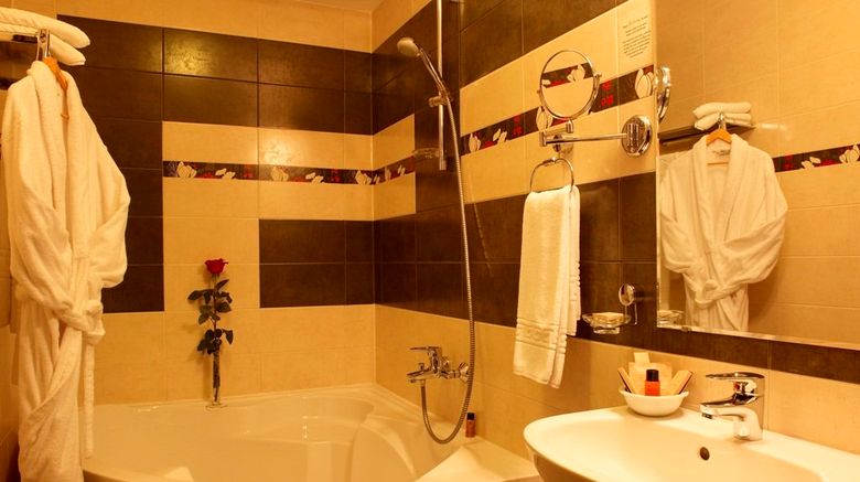 <b>Hotel Cherica Pool</b>. Images powered by <a href="https://www.leonardoworldwide.com/" title="Leonardo Worldwide" target="_blank">Leonardo</a>.