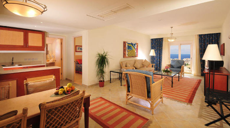 <b>Marina Plaza Hotel by Swiss-Belhotel Suite</b>. Images powered by <a href="https://www.leonardoworldwide.com/" title="Leonardo Worldwide" target="_blank">Leonardo</a>.