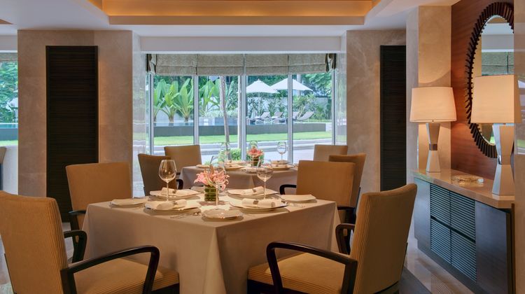 Taj Coromandel Hotel Pool