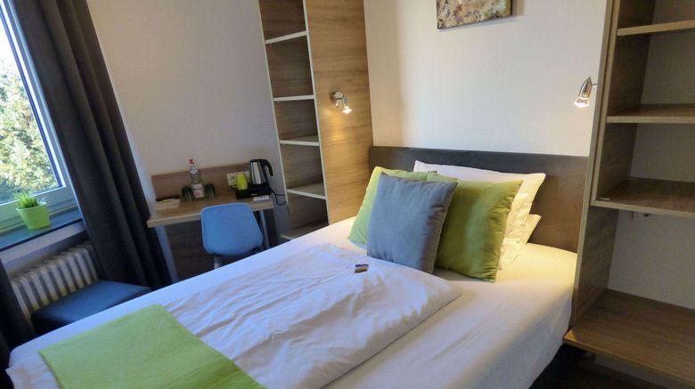 <b>Art Inn Hotel Dinslaken Room</b>. Images powered by <a href="https://www.leonardoworldwide.com/" title="Leonardo Worldwide" target="_blank">Leonardo</a>.