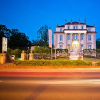 Platinum Palace Hotel