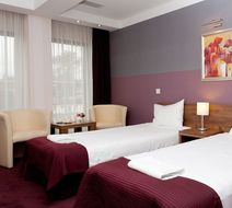 Hotel Swing Room