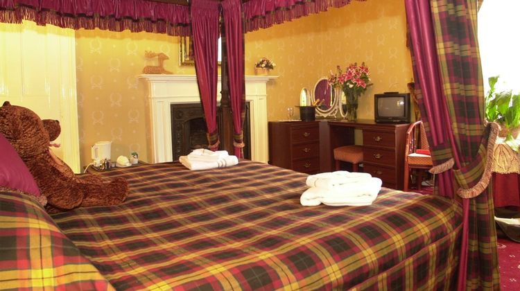Atholl Arms Hotel Room
