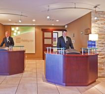 Holiday Inn Bloomington Lobby