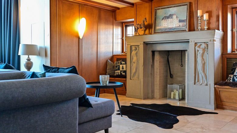 <b>Bodensee-Hotel Sonnenhof Lobby</b>. Images powered by <a href="https://www.leonardoworldwide.com/" title="Leonardo Worldwide" target="_blank">Leonardo</a>.