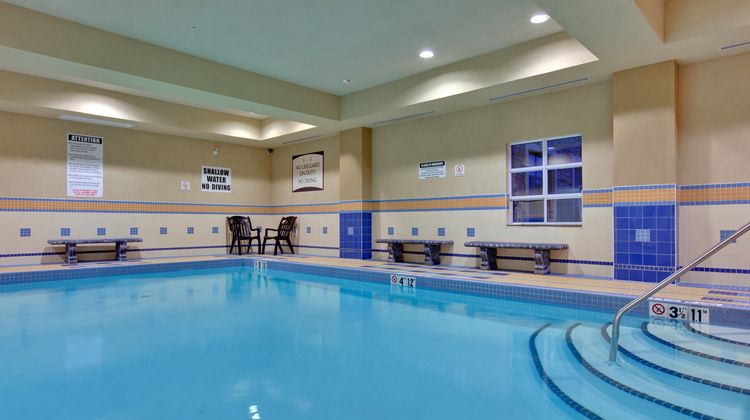 Staybridge Suites Pool