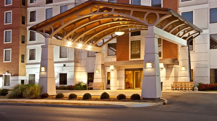 Staybridge Suites Downtown-Conv Center Exterior