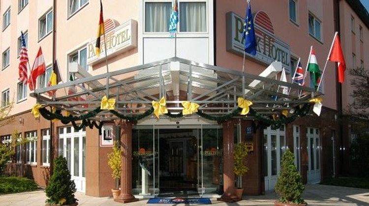 Park Hotel Laim Exterior