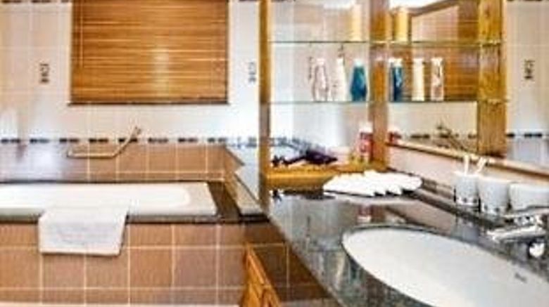 <b>Sherwood Residence Pasteur Room</b>. Images powered by <a href="https://www.leonardoworldwide.com/" title="Leonardo Worldwide" target="_blank">Leonardo</a>.