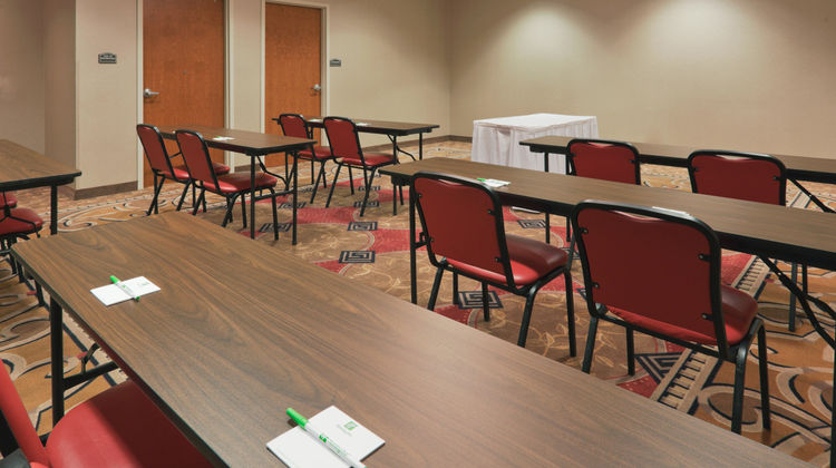 Holiday Inn Carbondale Conference Center Spa