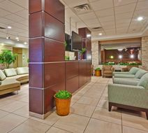 Holiday Inn Bloomington Lobby