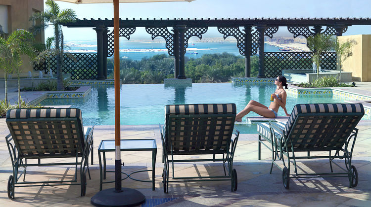 Arjaan by Rotana Pool