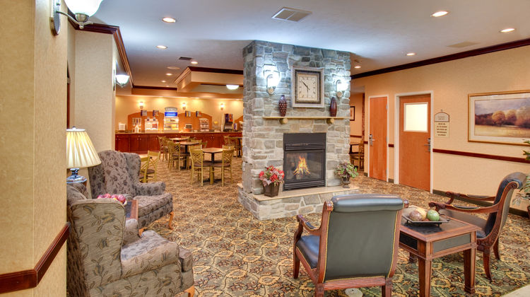 Holiday Inn Express Hotel & Suites Lobby