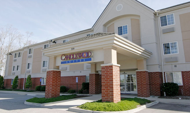 Candlewood Suites Newport News Exterior
