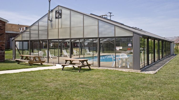 Best Way Inn Pool
