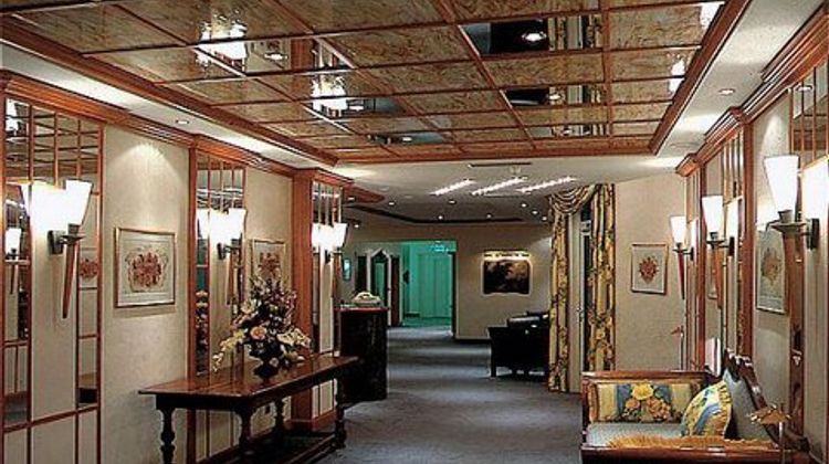 Hotel ALMA am Anger Lobby