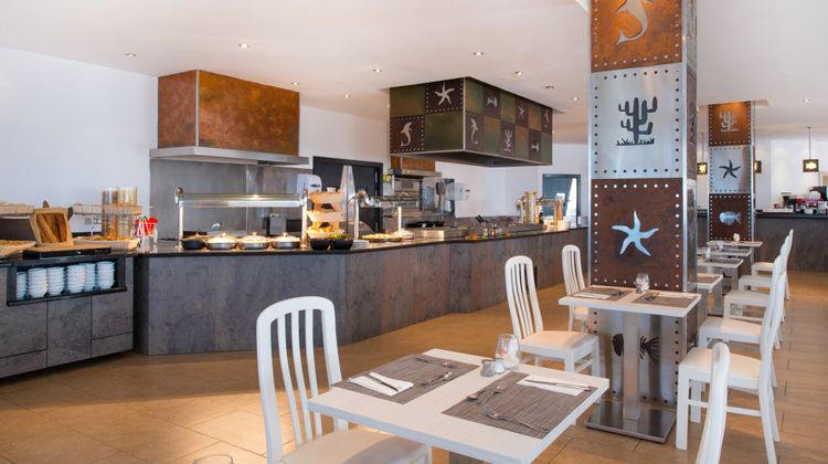 Iberostar Waves Bouganville Playa Restaurant