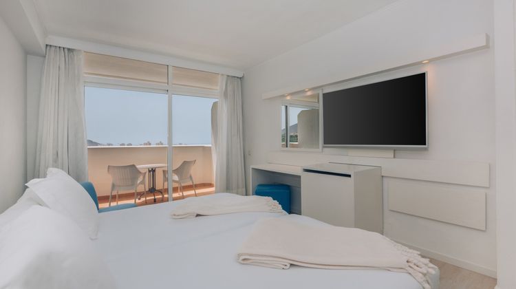 Iberostar Waves Bouganville Playa Room