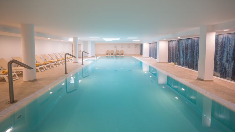 Iberostar Waves Cristina Pool