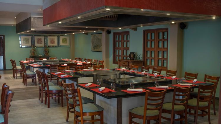 Iberostar Waves Costa Dorada Restaurant