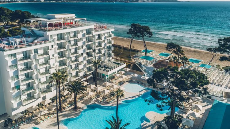 Iberostar Waves Alcudia Park Exterior