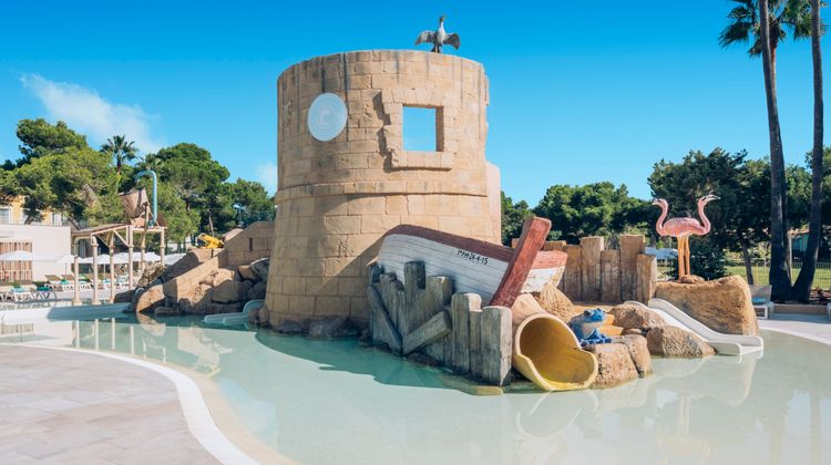 Iberostar Waves Club Cala Barca Pool