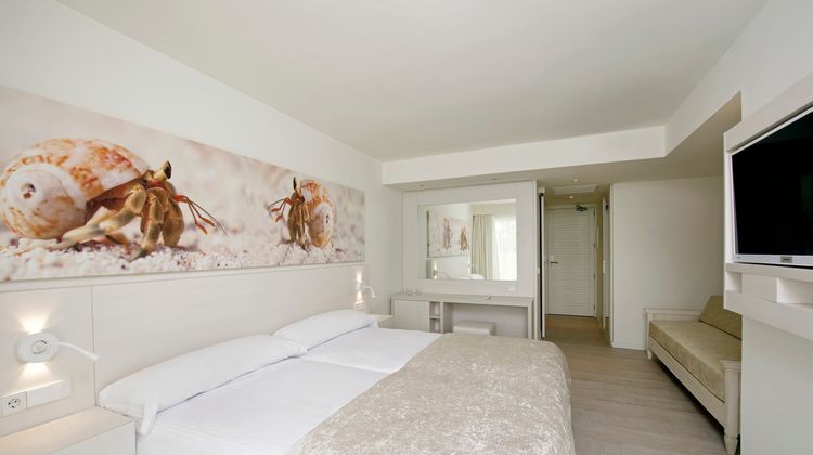 Iberostar Waves Cristina Room