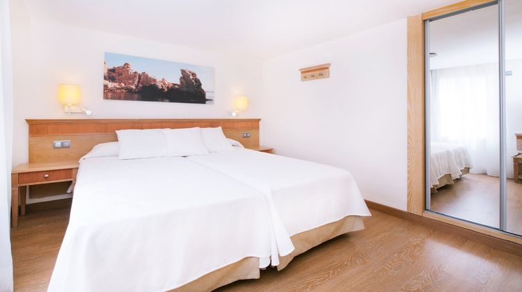 Iberostar Waves Club Cala Barca Room