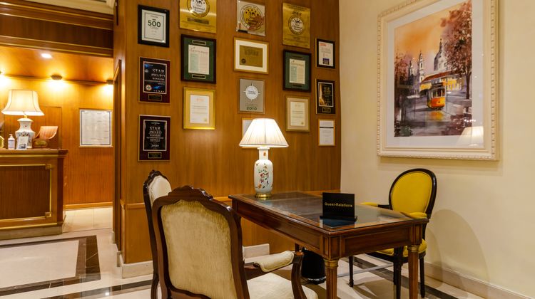 Olissippo Lapa Palace Lobby