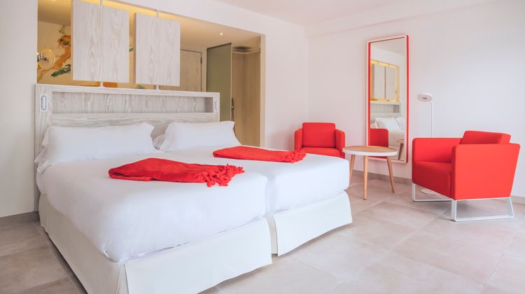 Iberostar Waves Alcudia Park Room