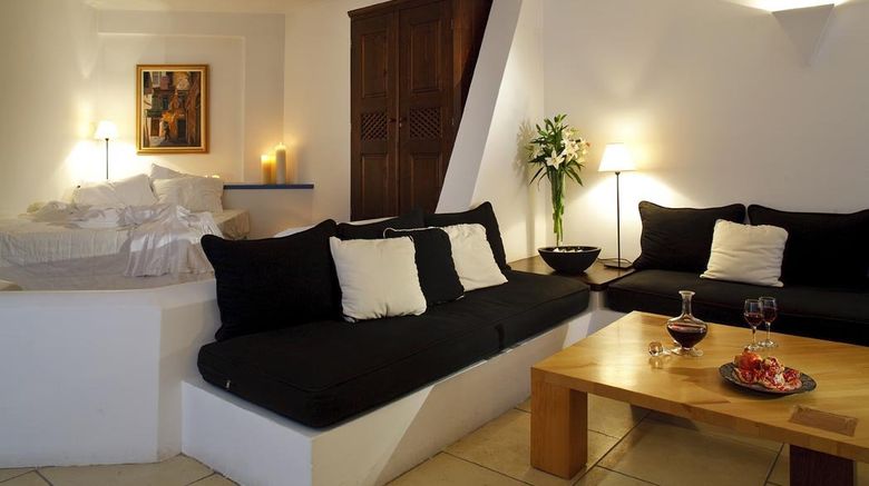 <b>Tamarix Del Mar Suites Room</b>. Images powered by <a href="https://www.leonardoworldwide.com/" title="Leonardo Worldwide" target="_blank">Leonardo</a>.