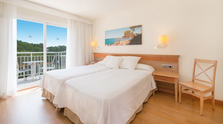 Iberostar Waves Club Cala Barca Room