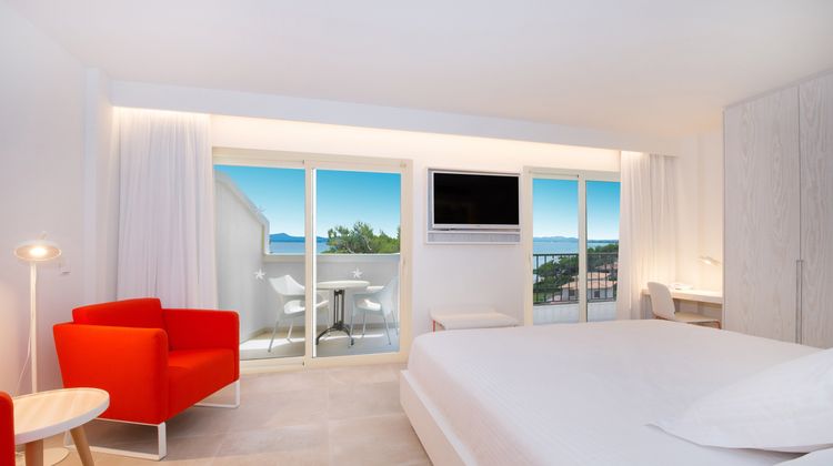 Iberostar Waves Alcudia Park Room