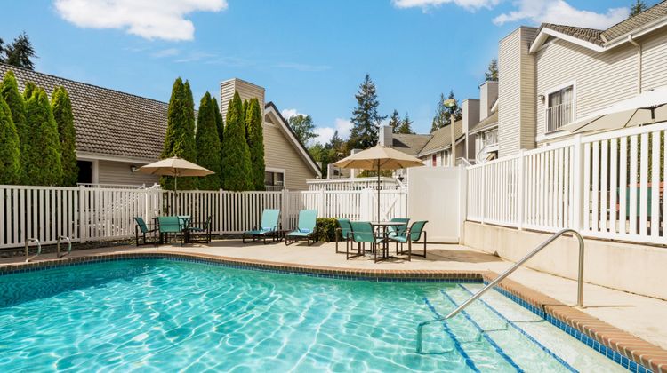 Residence Inn Seattle Bellevue Pool
