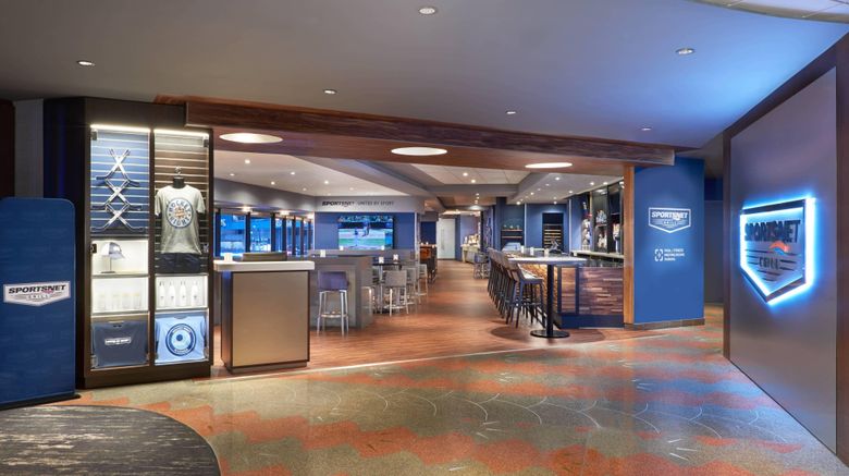 <b>Toronto Marriott City Centre Hotel Restaurant</b>. Images powered by <a href="https://www.leonardoworldwide.com/" title="Leonardo Worldwide" target="_blank">Leonardo</a>.