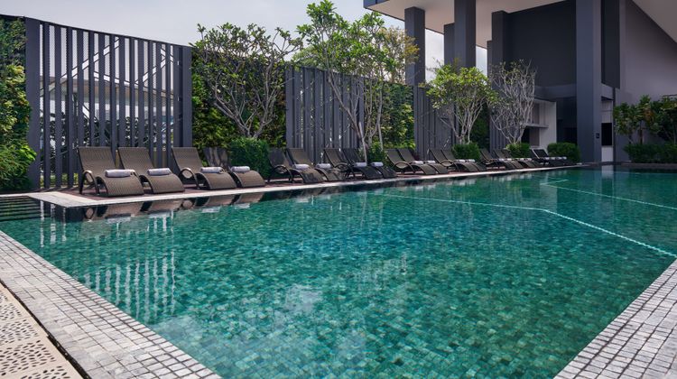 Courtyard by Marriott Penang Pool