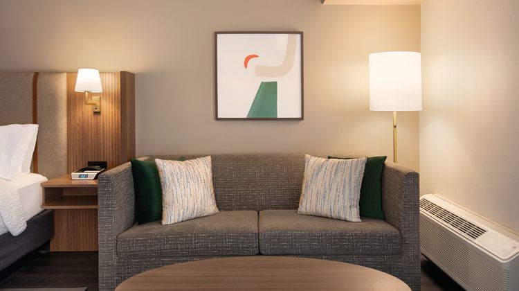 Holiday Inn & Suites Vancouver Downtown Suite