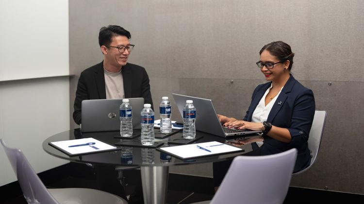 Holiday Inn Express Singapore Katong Meeting