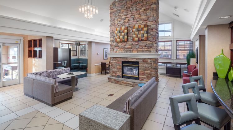 Residence Inn Wichita East at Plazzio Lobby