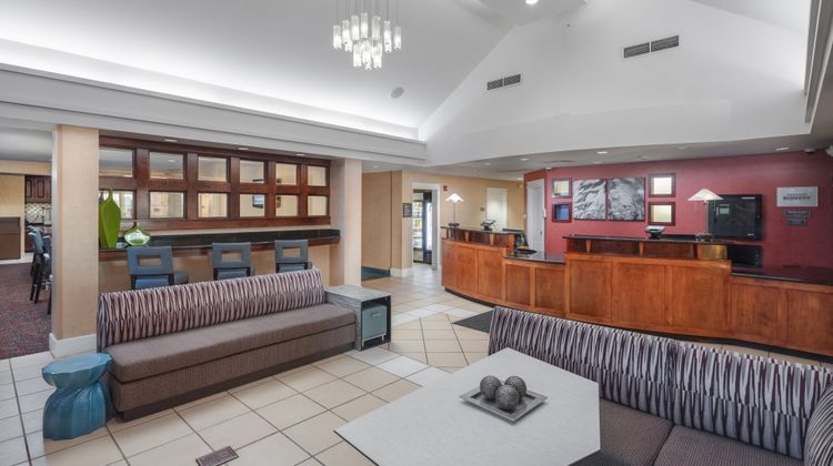 Residence Inn Wichita East at Plazzio Lobby