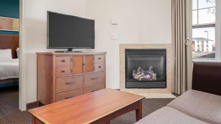 Residence Inn Wichita East at Plazzio Room