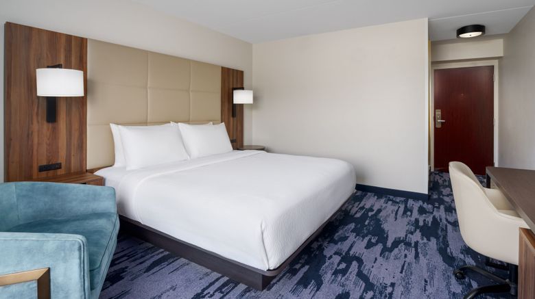 <b>Fairfield Inn by Marriott Harrisburg Her Room</b>. Images powered by <a href="https://www.leonardoworldwide.com/" title="Leonardo Worldwide" target="_blank">Leonardo</a>.