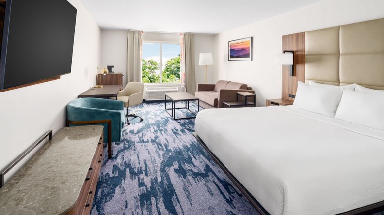 <b>Fairfield Inn by Marriott Harrisburg Her Suite</b>. Images powered by <a href="https://www.leonardoworldwide.com/" title="Leonardo Worldwide" target="_blank">Leonardo</a>.